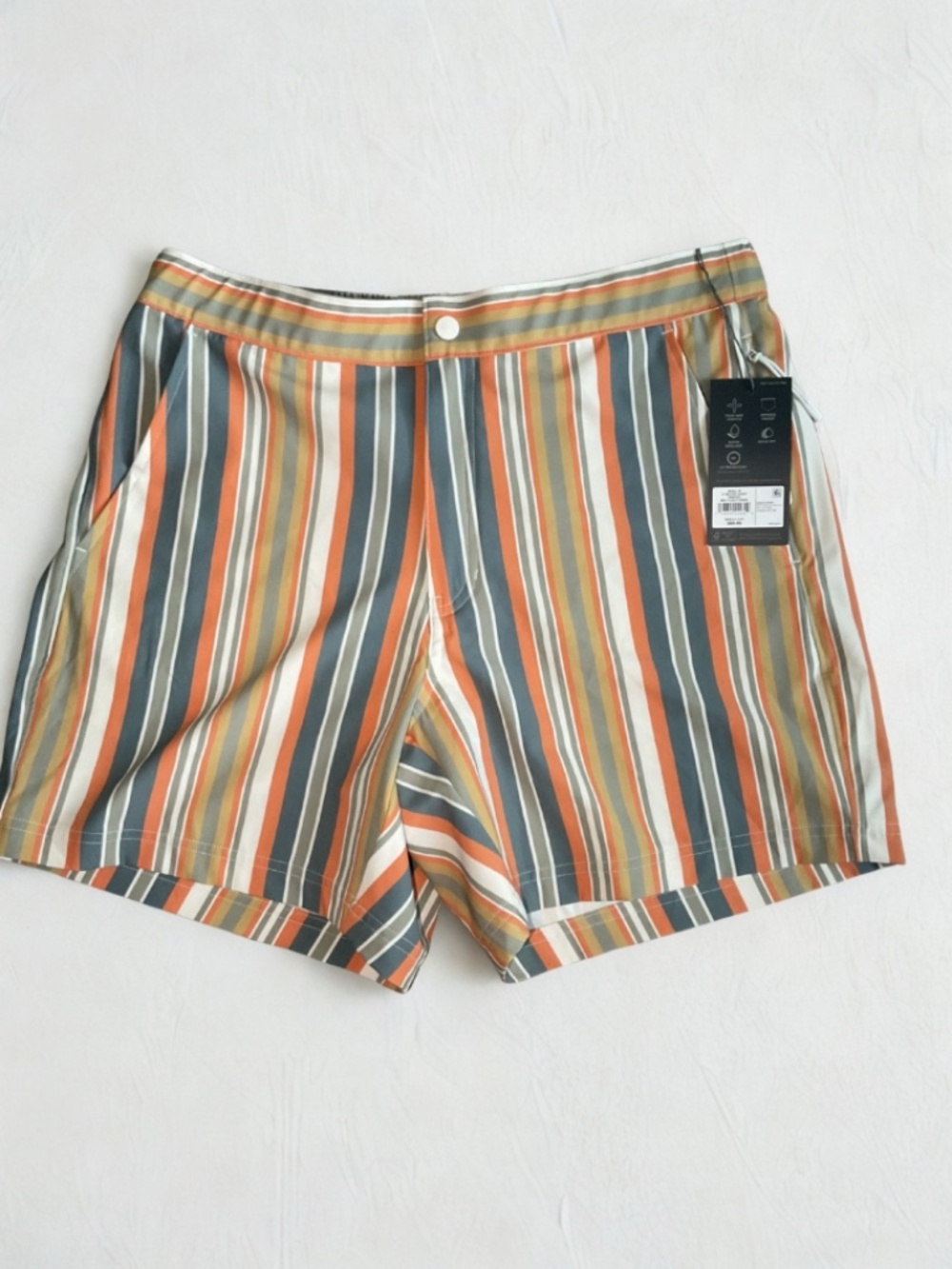 VRST Men's 6" Resort Short